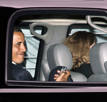 obama et son blackberry