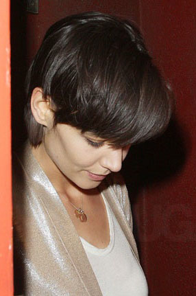 katie holmes bob with bangs. First it was the daring ob,