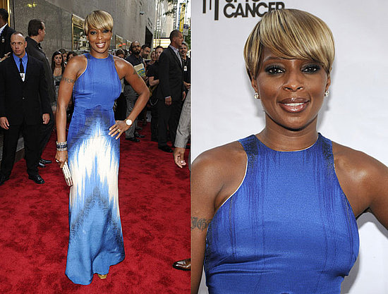 mary j blige dresses. Mary J. Blige chose to stand