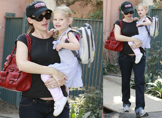 Photos of Jennifer Garner and Violet Affleck in LA
