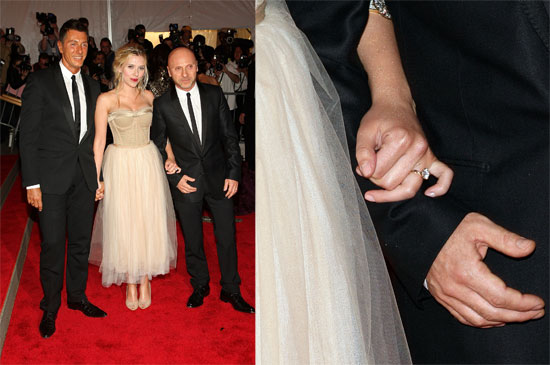 ryan reynolds and scarlett johansson wedding pictures. Congrats again to Scarlett and