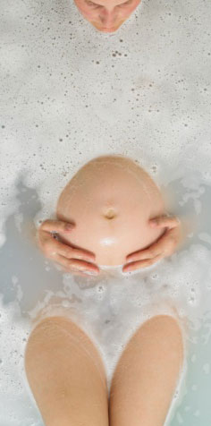 Pregnant Hot Baths 115