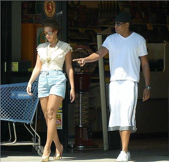 beyonce knowles and jay z. Newlyweds BEYONCE KNOWLES and