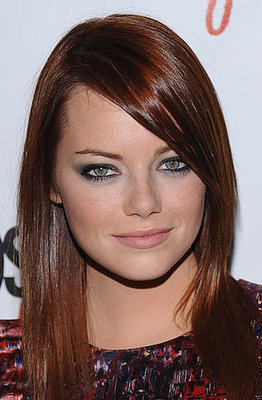 House Beauty Reviews on Emma Stone S Makeup At The House Bunny Premiere
