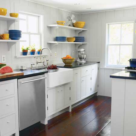 Small Kitchen Remodeling on Before And After  A Kitchen Revision