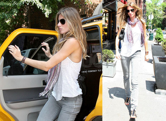 gisele bundchen taxi. Gisele Bundchen hopped out of a taxi during her afternoon out in NYC .