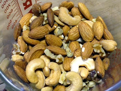 2 cups of nuts and seeds including cashews, almonds, sunflower, 