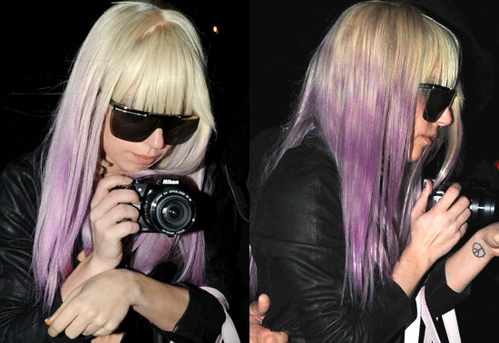 Last night in London, Lady Gaga was spotted heading back to her hotel.