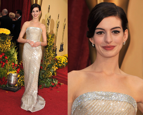Anne Hathaway is such a star lighting up the red carpet with a sparkling 