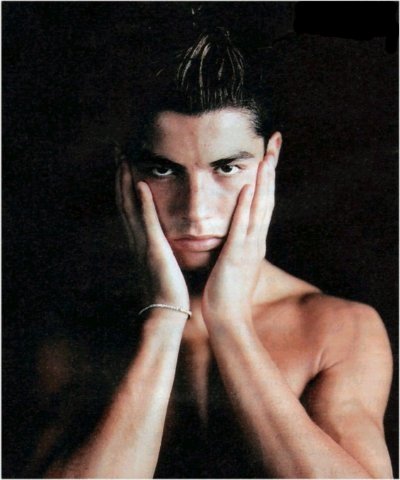 cristiano ronaldo hairstyle pictures. makeup cristiano ronaldo hair 2011.