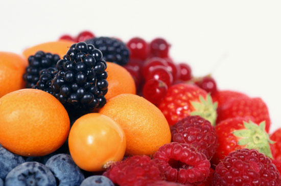 What fruits and vegetables are low in calories?