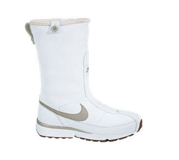 white nike snow boots 