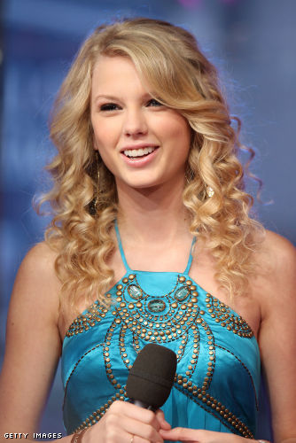 taylor swift straight hairstyles. taylor swift straight