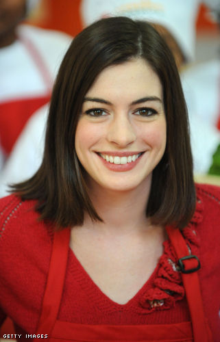 Anne Hathaway Long Bob. Check out more Anne Hathaway