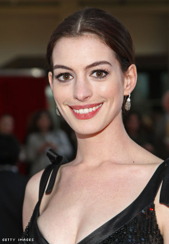 Anne Hathaway is a Designer's Dream Who would have thought that appearing