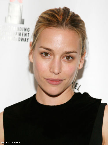 NEW YORK MAY 03 Actress Piper Perabo attends the 2009 Lucille Lortel 