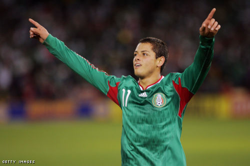 Manchester United have completed the deal to sign Javier Hernandez after the 