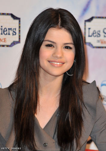 Filed in celebrity Tagged with Paris actress selena gomez 2010 
